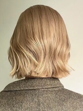 サンクマーケット 渋谷(cinq MARKET) 渋谷ブリーチカラータッセルボブホワイトブロンドカラー金髪韓国