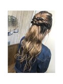 【アンククロス関内】ねじねじハーフアップ