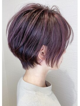 ヘアーアンドスパ フラップス(FLAPS) やわらかショート×パープルハイライト/ボブショート