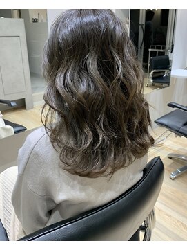 リラヘアー(Rela hair) グレージュカラー