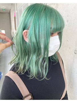 ガルボ ヘアー(garbo hair) #ケアブリーチ#ブリーチ#緑カラー#下村スタイル