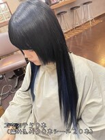 ディー エメ(D-aimer-)&nbsp;ネイビー×ブルーのロングウルフエクステ