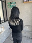 インナーカラー　ホワイトアッシュ　ロングレイヤー　波巻き