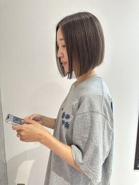 ヨーク(YOKE) YOKE 切りっぱなしボブ大人ボブダブルカラーアッシュベージュ
