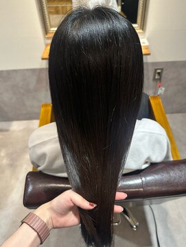 アントワープトーキョー(antwerp TOKYO) ★20代30代40代★髪質改善でボリュームダウン艶髪に！
