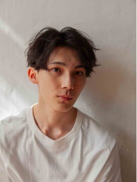 緩めアップバングパーマ