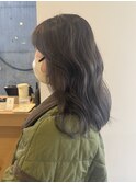 オリーブグレージュ
