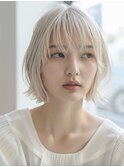 ホワイトベージュミニボブ