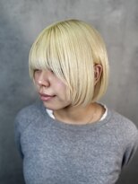 Voyage Nike 池袋【ケアブリーチ/ダブルカラー/インナーカラー/髪質改善】&nbsp;ショートボブ/顔まわりレイヤー/抜きっぱなしブロンド
