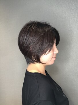 リリ(Liri material care salon by JAPAN) ショートボブ