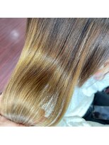 ヘアメイク ユーユ(Hair make U YU)&nbsp;【ハイダメージ】酸性ストレート＋リンゴ幹細胞Xトリートメント