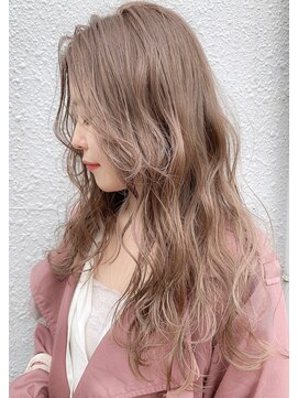 キュエム(Cuem) 【Cuem春日】ミルクティーカラー 暖色 ピンクベージュ ブリーチ