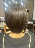 シークレットハイライト入り メテオカラー ショートボブ