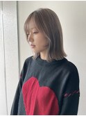 ボブ×ベージュでオシャレな印象に
