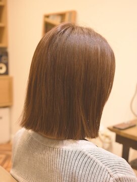 ステム(stem) 切りっぱなし縮毛矯正