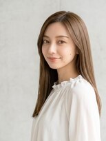 ディーディーフォルム(DD form)&nbsp;憧れの艶めきロングストレート、透明感カラーで洗練された印象に