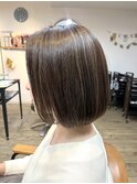 白髪ぼかしハイライトボブ