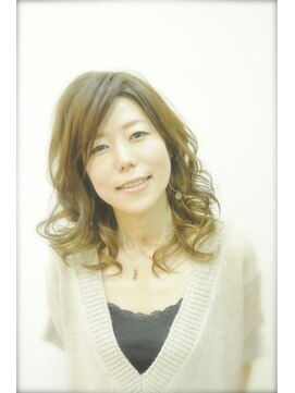 ヘアーメイクスリーク 秋、ヌケ感、ヌーディー、スモーキー、美人ヘア