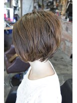 オーバーキャプテンネイキッド(OVER CAPTAIN NAKED) 癖を活かした*骨格補正ラウンド前下がりショート