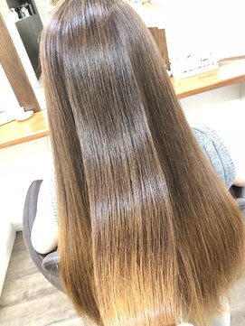 美容室 カノン(Kanon) カラーをしながらツヤツヤな髪にはなれるのか？