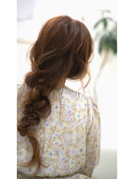 ヘアーショップ ココカラー(HAIR SHOP cococolor) 編みおろし