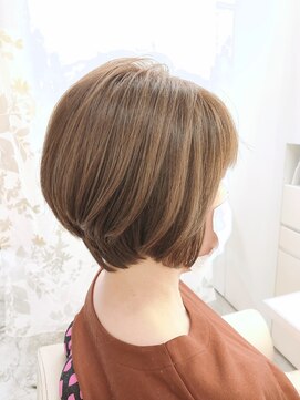 パシフィックダズールバトン(Pacific Dazzle baton) 大人女性にオススメナチュラルハイライト☆オリーブベージュ