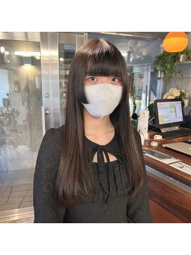 学生さんにも＊黒髪姫カット