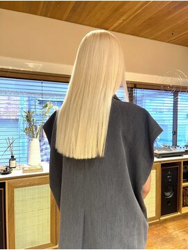 キャバノン(CABANON) .