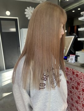 レド(LeDo) ベージュ×ブリーチカラー×切りっぱなし【四日市】