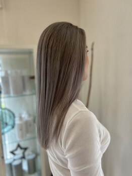 プールブー(Pour Vous)の写真/ダメージレスで透明感のあるカラーへフルブリーチからデザインカラーまでお客様に合わせたご提案を致します