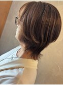 外ハネショートウルフ×透明感アッシュベージュ30代40代50代