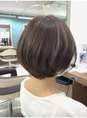 ショートボブ