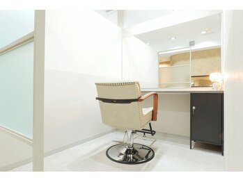 newi 川崎【ネウィ】髪質改善トリートメント＆ヘッドスパ