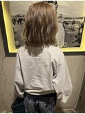 ベージュカラー