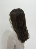 オリーブベージュ