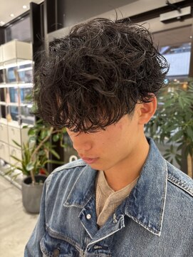 ステアケース 武蔵小杉店(stair:case) 武蔵小杉で叶う大人のシャドウパーマ×マッシュ