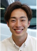 爽やかビジネスにも！刈り上げセンターパート×ニュアンスパーマ