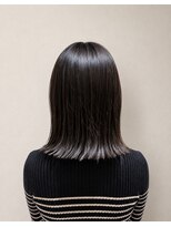 アンディアーモ サカエ(ANDIAMO SAKAE) 外ハネ&切りっぱなし
