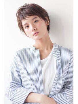 ルアン(Luann) 耳かけショート×マロンベージュ