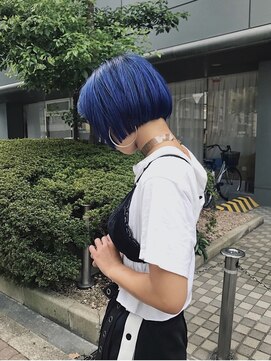 サン(son) ショートボブ