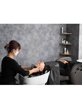 フルフラットのYUMEシャンプーで極上のヘッドスパを＊日々の疲れを癒してリフレッシュ！