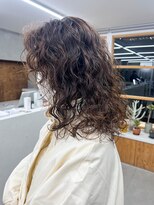 トゥコ(tuco)&nbsp;ミディアムパーマ　スパイラルパーマ　レイヤー　ウルフ