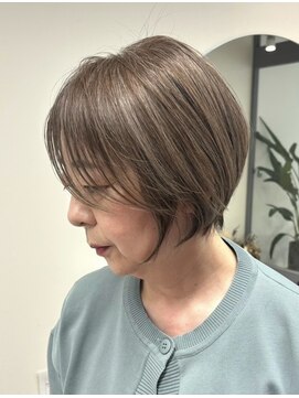GBG 自由が丘 くびれショートボブグレイカラー白髪染め白髪ぼかしハイライト