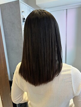 ヘアリゾート粋 新宿三丁目本店 髪質改善ストレート艶髪ダークブラウン