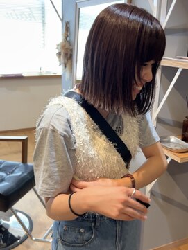 ミニ(mini) 切りっぱなしbob×グレージュカラー