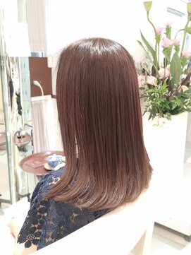 レブリィ ゼンコー 国領(Reverie ZENKO) ツヤ髪スタイル/フルカラー/小顔カット