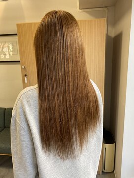 フツーロ 栄(FUTURO) プルエクステ