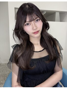 ボタン 熊本(VOTAN) 韓国ヘア/くびれ巻き/ぱっつん前髪/前髪顔まわりカット/艶カラー