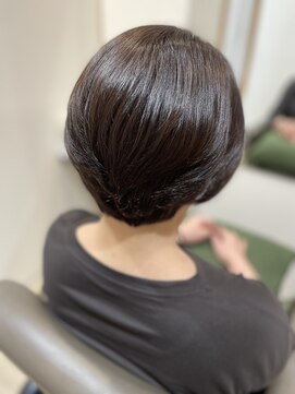 ヘア アトリエ ヴィヴァーチェ(hair atelier Vivace) 艶感マロンショート