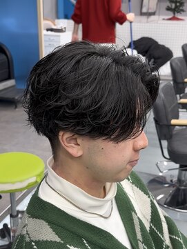 ゼストプール(ZEST POOL) シャドウパーマ　センターパート